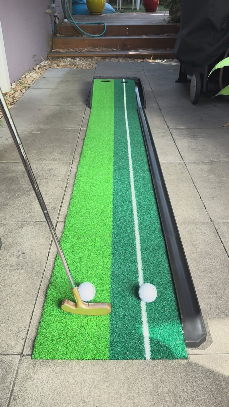 Putting Trainer w/Variable Hole Sizes + Baffle Return